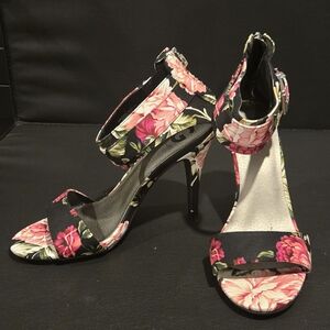 Guess Floral Stiletto Heels In Perfect Condition. 4 Inch Heel